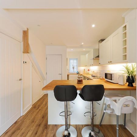 Hythe Townhouse Retreat Villa Dış mekan fotoğraf